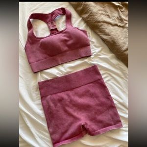 Amazon matching workout set